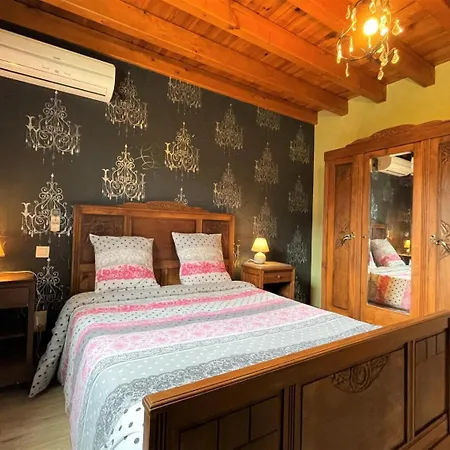 Ticoulat בית נופש