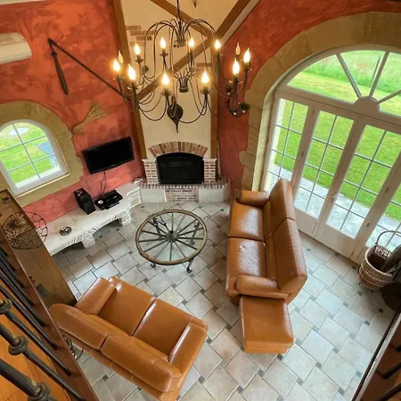 Ticoulat בית נופש