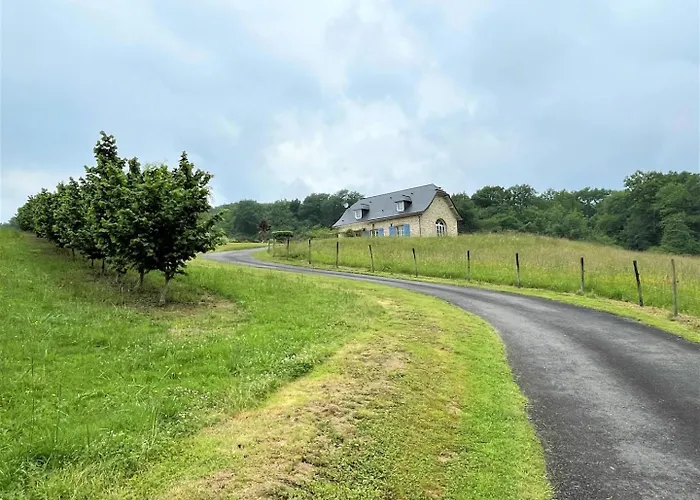 Semesterbostad Ticoulat Monein